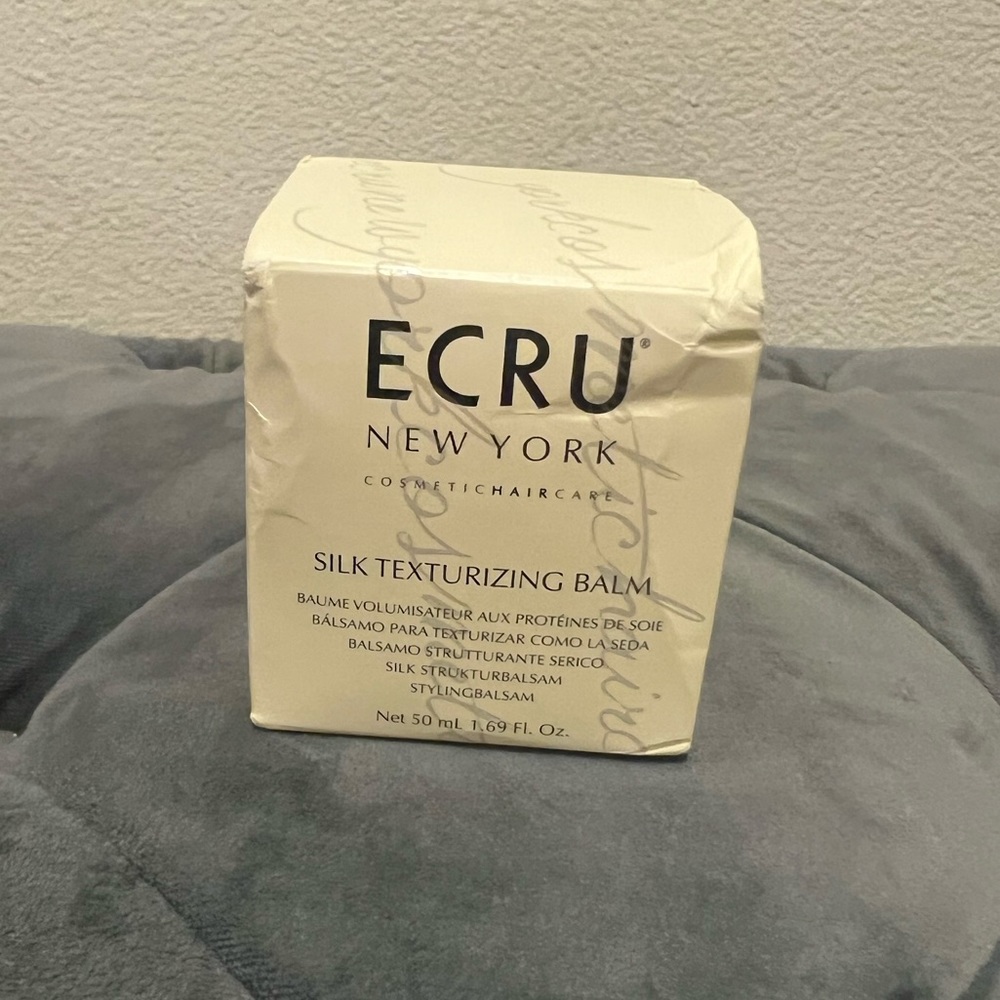 NWT silk texturizing balm by ecru